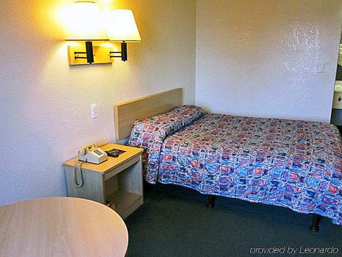 Motel 6-Farmington Hills, Mi - Northwest - Farmington Hills Bagian luar foto