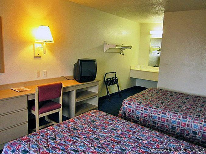 Motel 6-Farmington Hills, Mi - Northwest - Farmington Hills Bagian luar foto